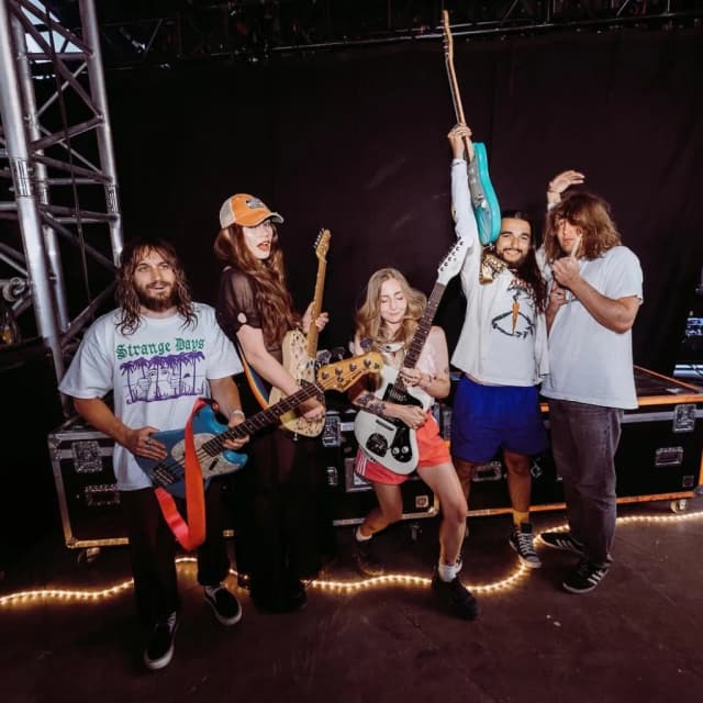 ISSUE 003 @wetlegband