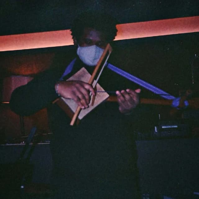 ISSUE 003 @variousartists_