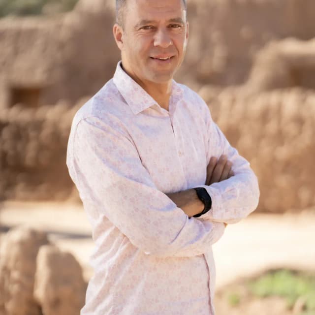 ISSUE 004 @Sumantro Ghose