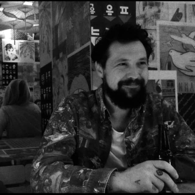 ISSUE 002 @volkov.scvt