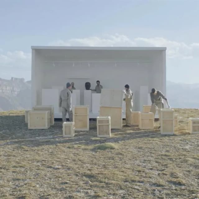 ISSUE 004 @Taus Makhacheva