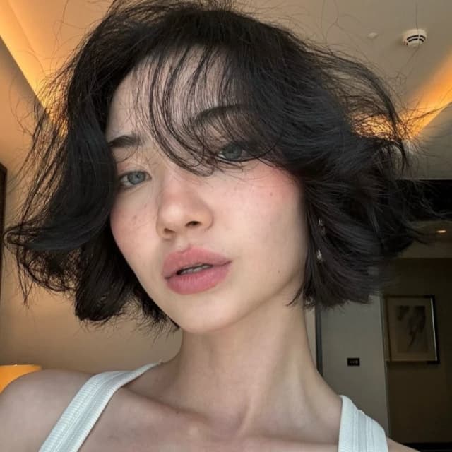 ISSUE 002 @aya_shalkar