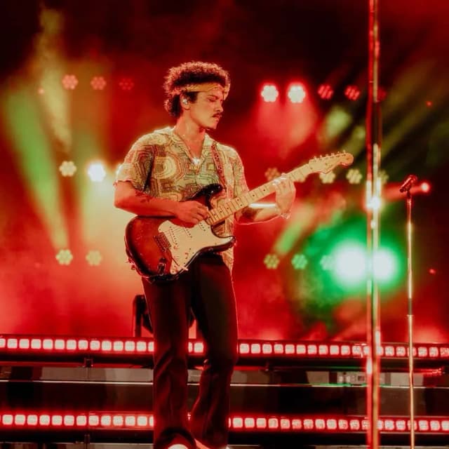 ISSUE 003 @brunomars