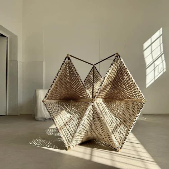 ISSUE 004 @Abeer Seikaly