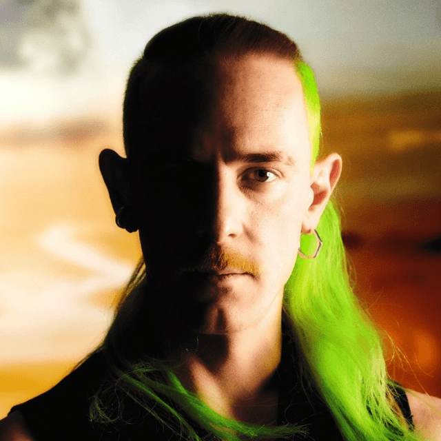 ISSUE 001 @macemilano