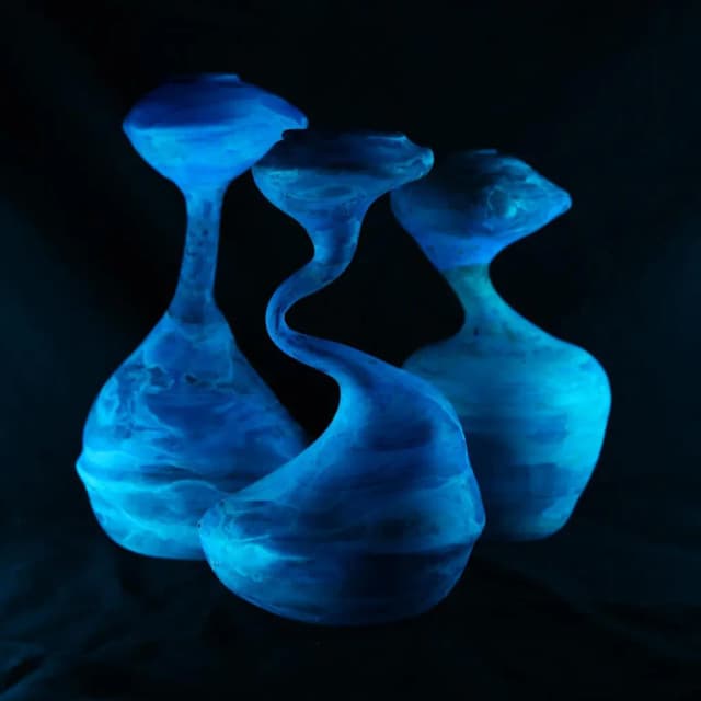 ISSUE 004 @Dima Srouji