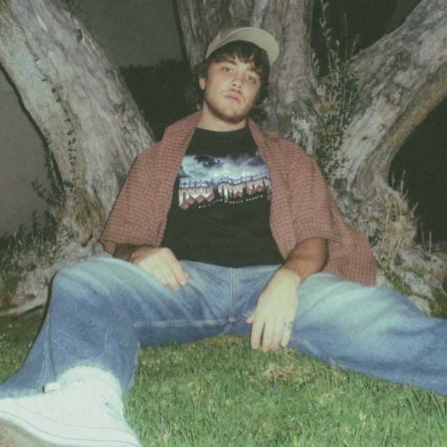 ISSUE 003 @roekapara