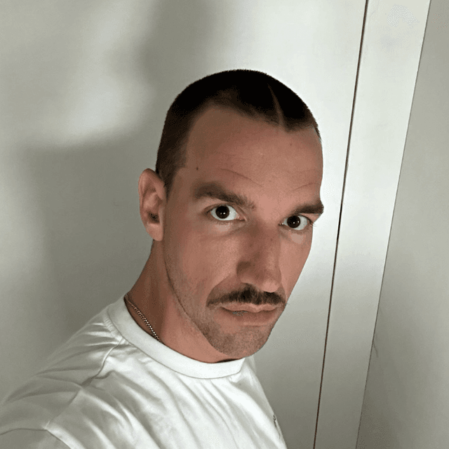 ISSUE 001 @matsrombaut