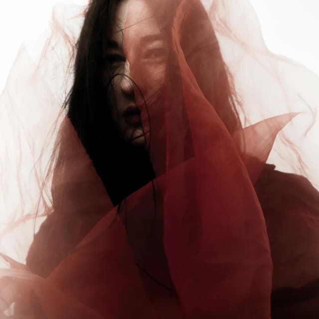 ISSUE 002 @zolajesus