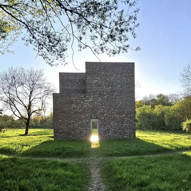 ISSUE 005 @inselhombroich