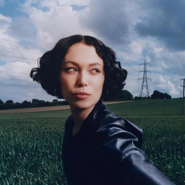 ISSUE 003 @kellyleeowens